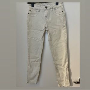 DL1961 Florence cream white jeans zize 26 with zips on both sides